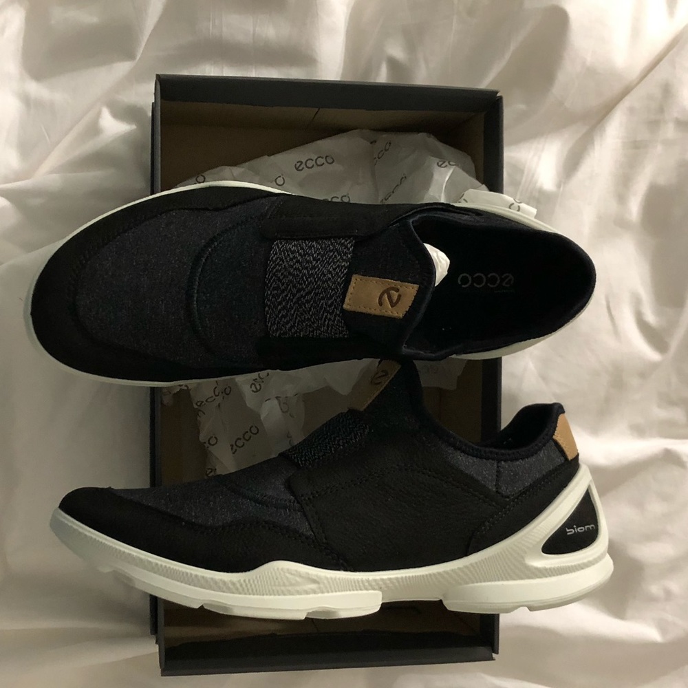 Ecco biom street slip on shoes